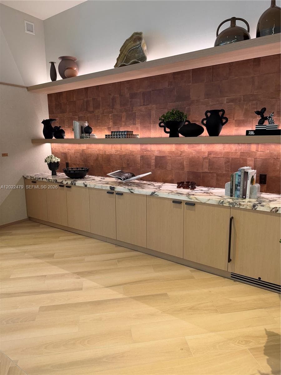 77 SE 5st # 2306, Miami FL 33131 — 7