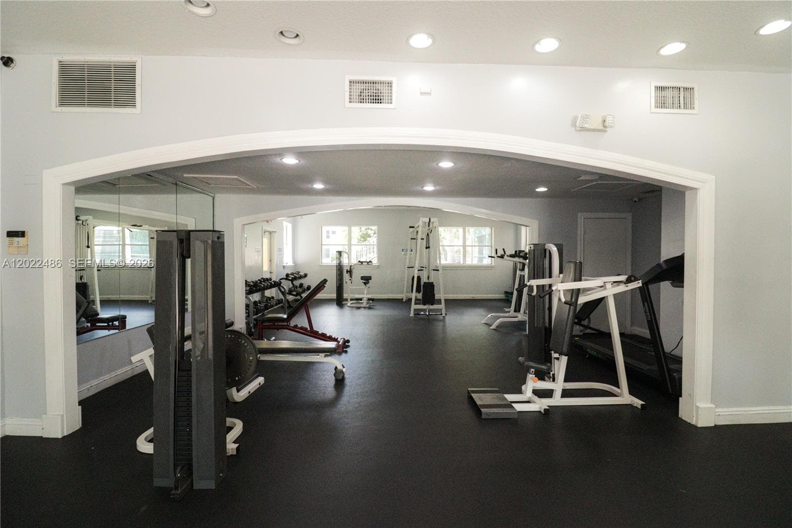 8245 Lake Dr # 308, Doral FL 33166 — 14