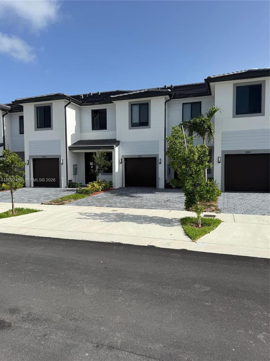 34466 SW 190 Ave, Homestead FL 33034 — 2