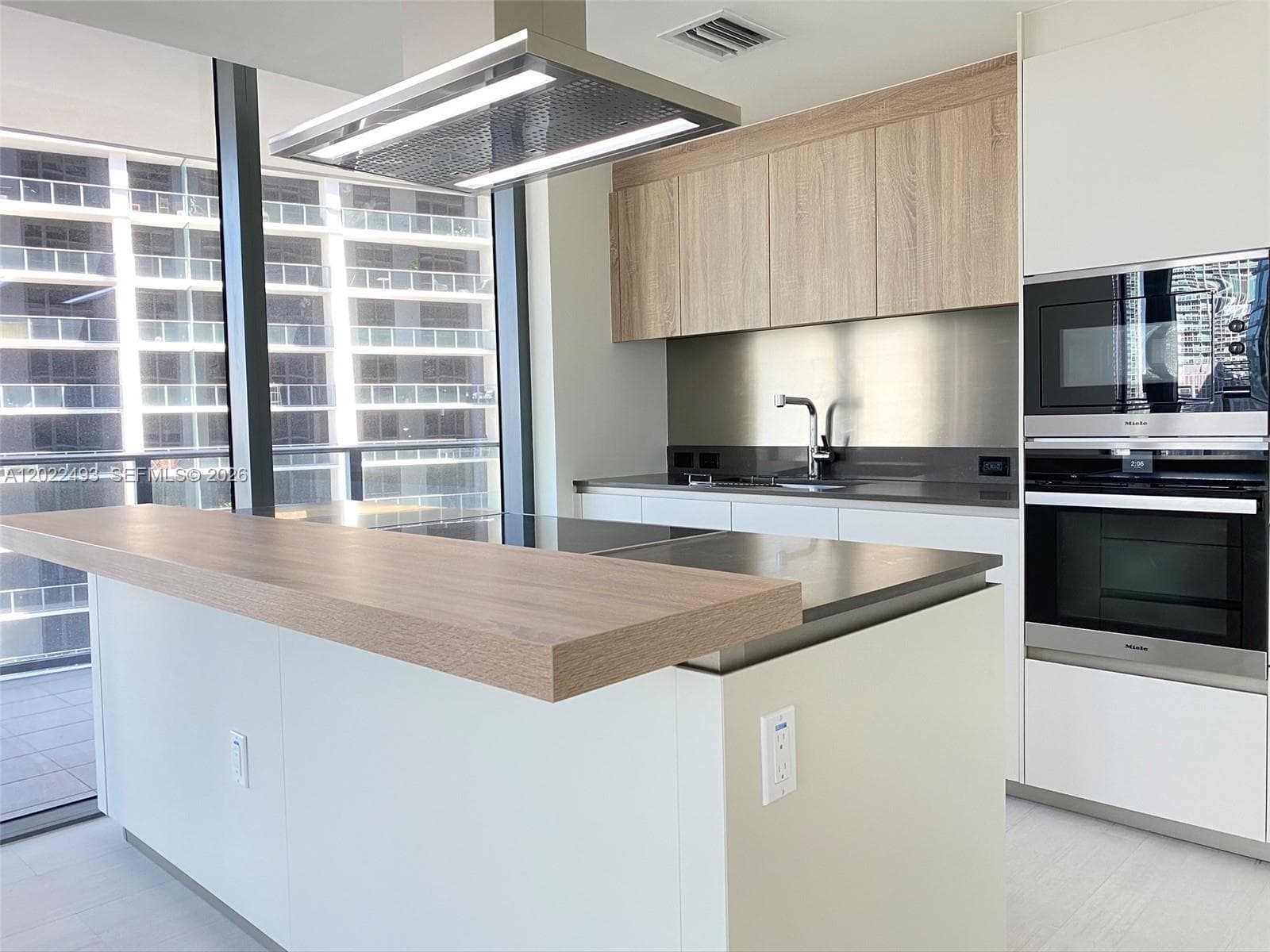 1000 Brickell Plz # 2715, Miami FL 33131 — 3