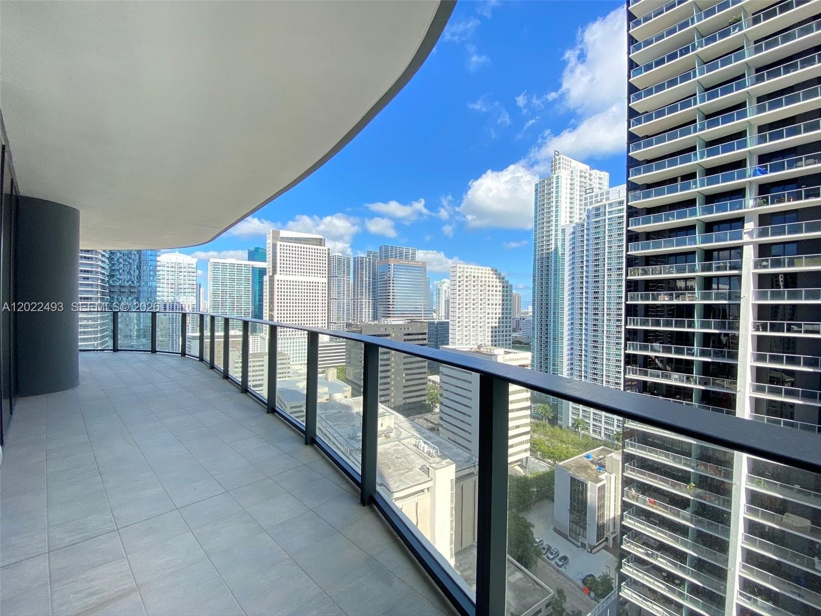 1000 Brickell Plz # 2715, Miami FL 33131 — 1