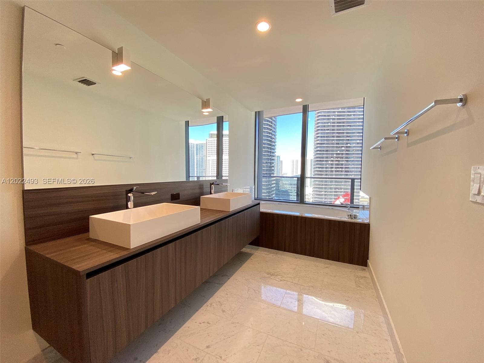 1000 Brickell Plz # 2715, Miami FL 33131 — 9