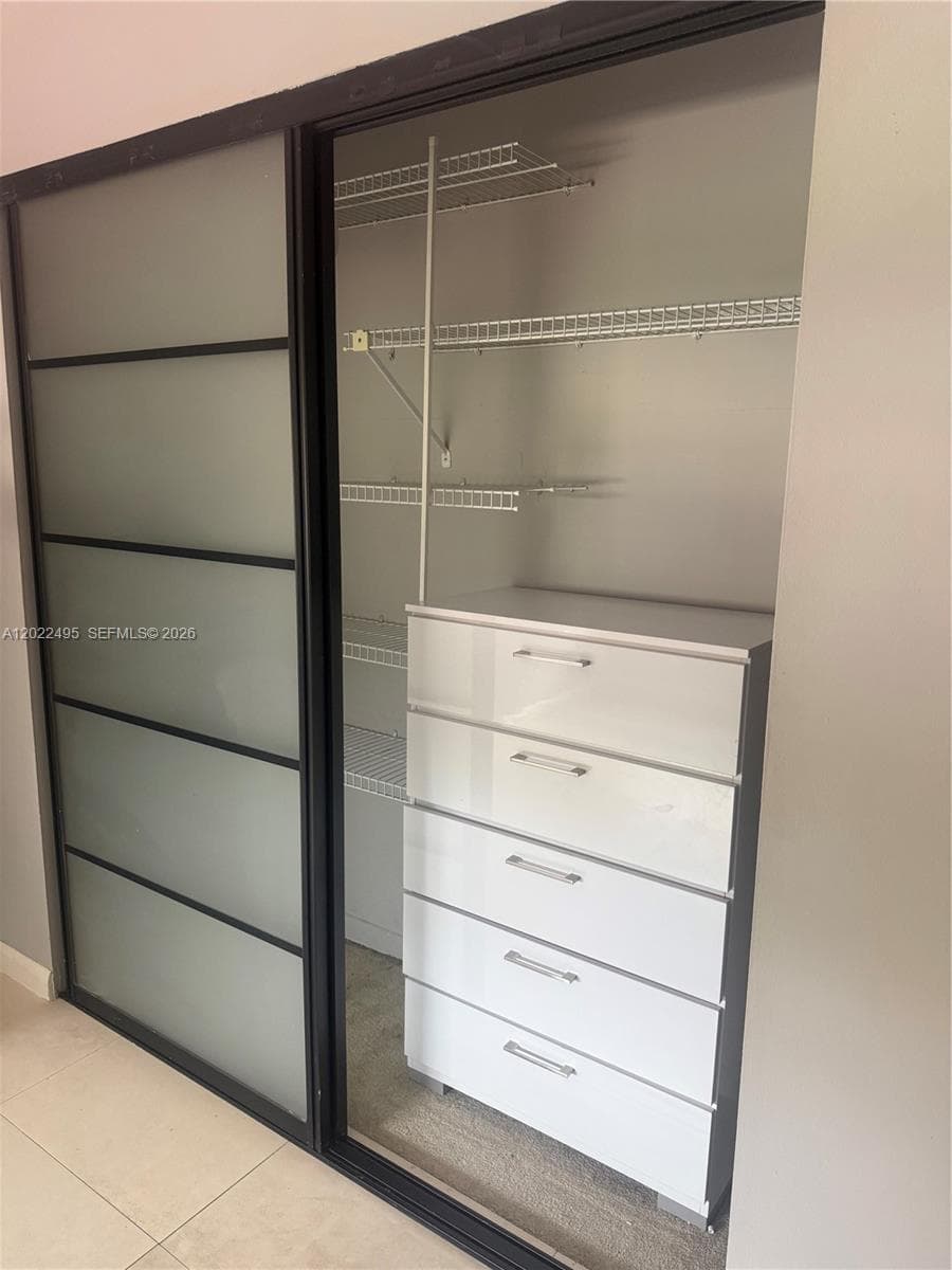 Sandalwood Condo Apts, Miami, FL — 29