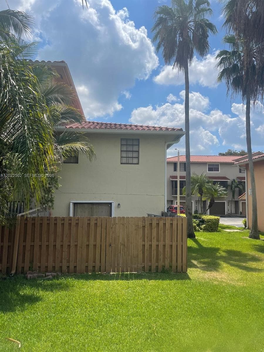 9880 Hammocks Blvd # 43, Miami FL 33196 — 11