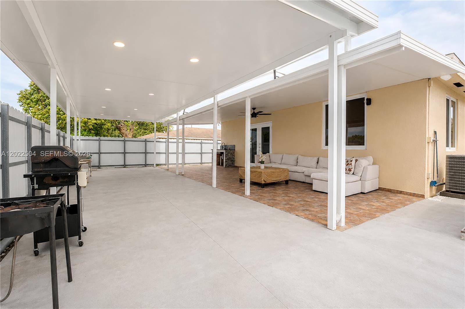 1670 NW 73rd St, Miami FL 33147 — 6
