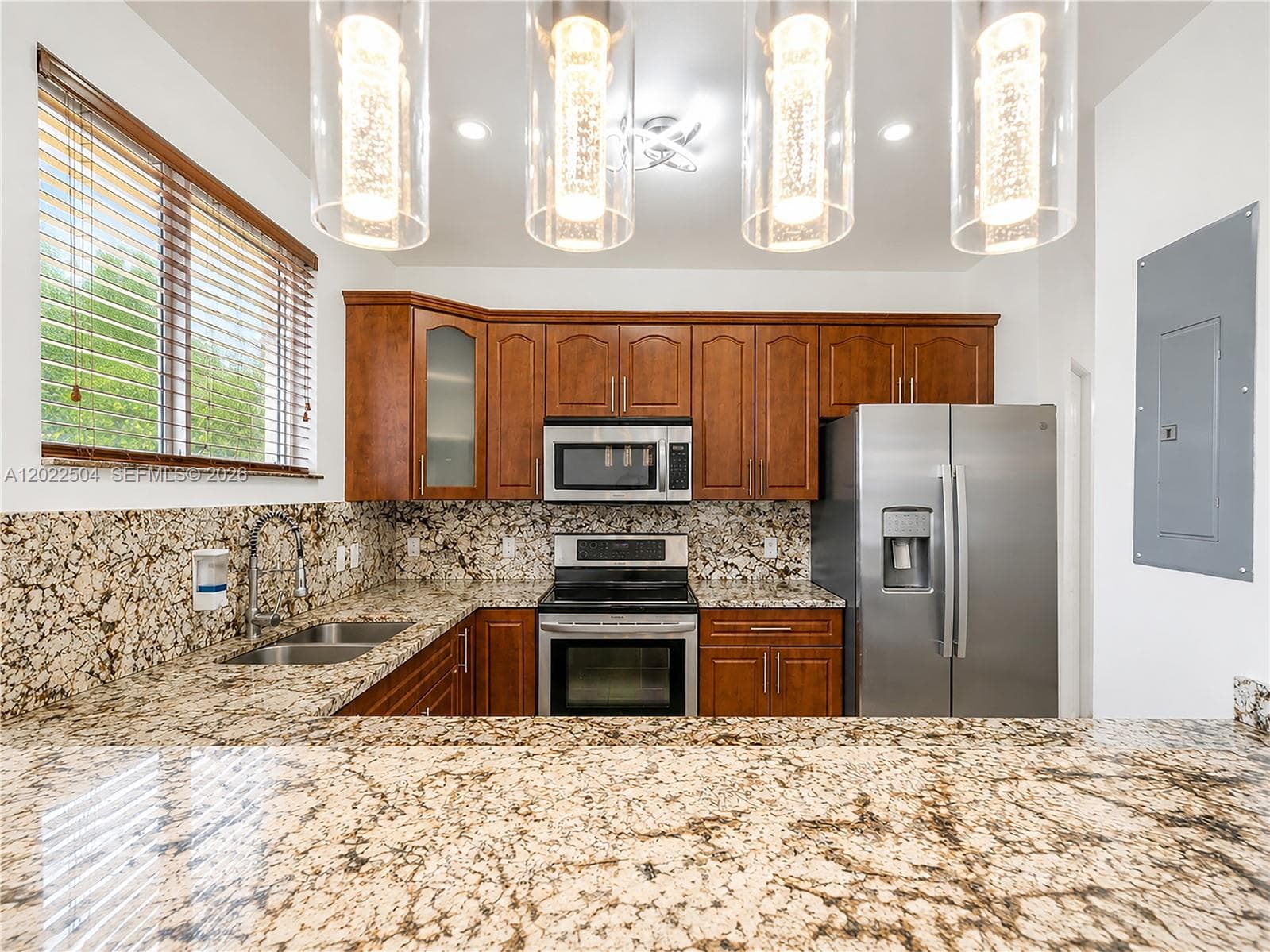 1670 NW 73rd St, Miami FL 33147 — 22