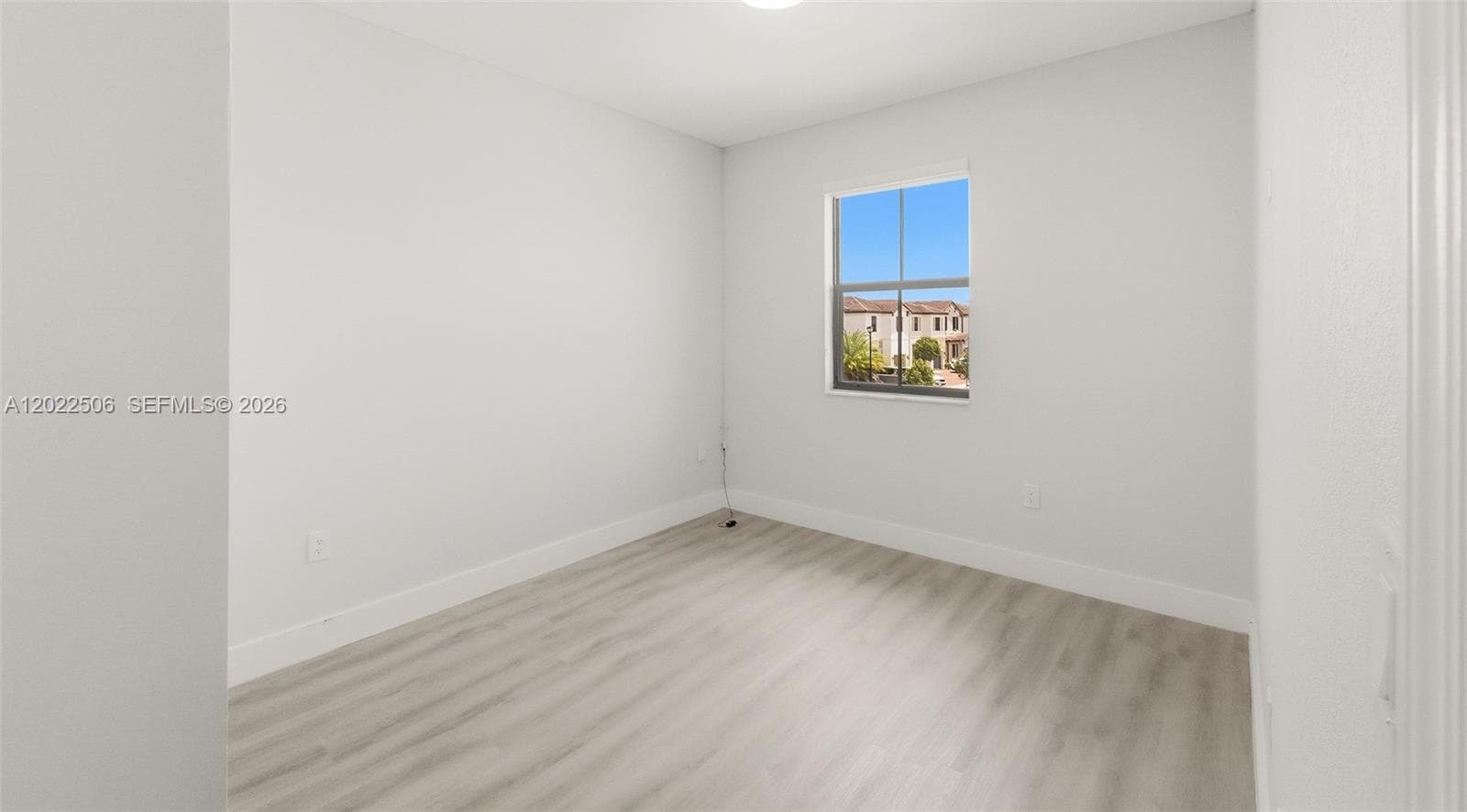 3567 W 110th Ter, Hialeah FL 33018 — 39