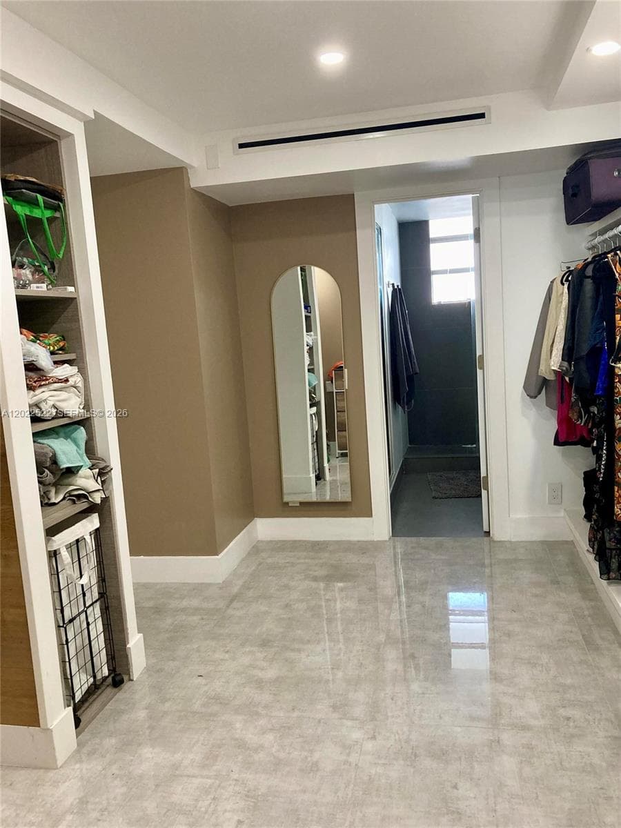 2903 N Miami Beach Blvd # 1003, North Miami Beach FL 33160 — 11