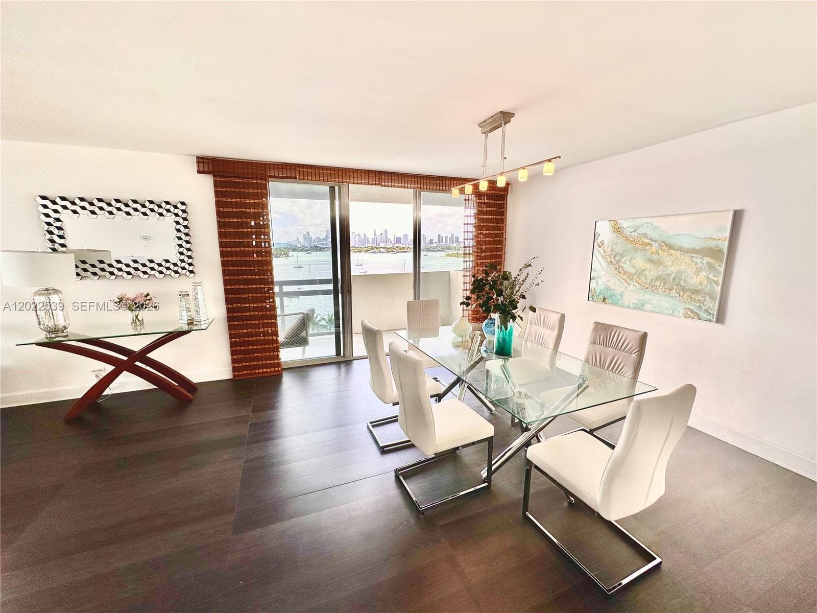 1500 Bay Rd # 1114S, Miami Beach FL 33139 — 2
