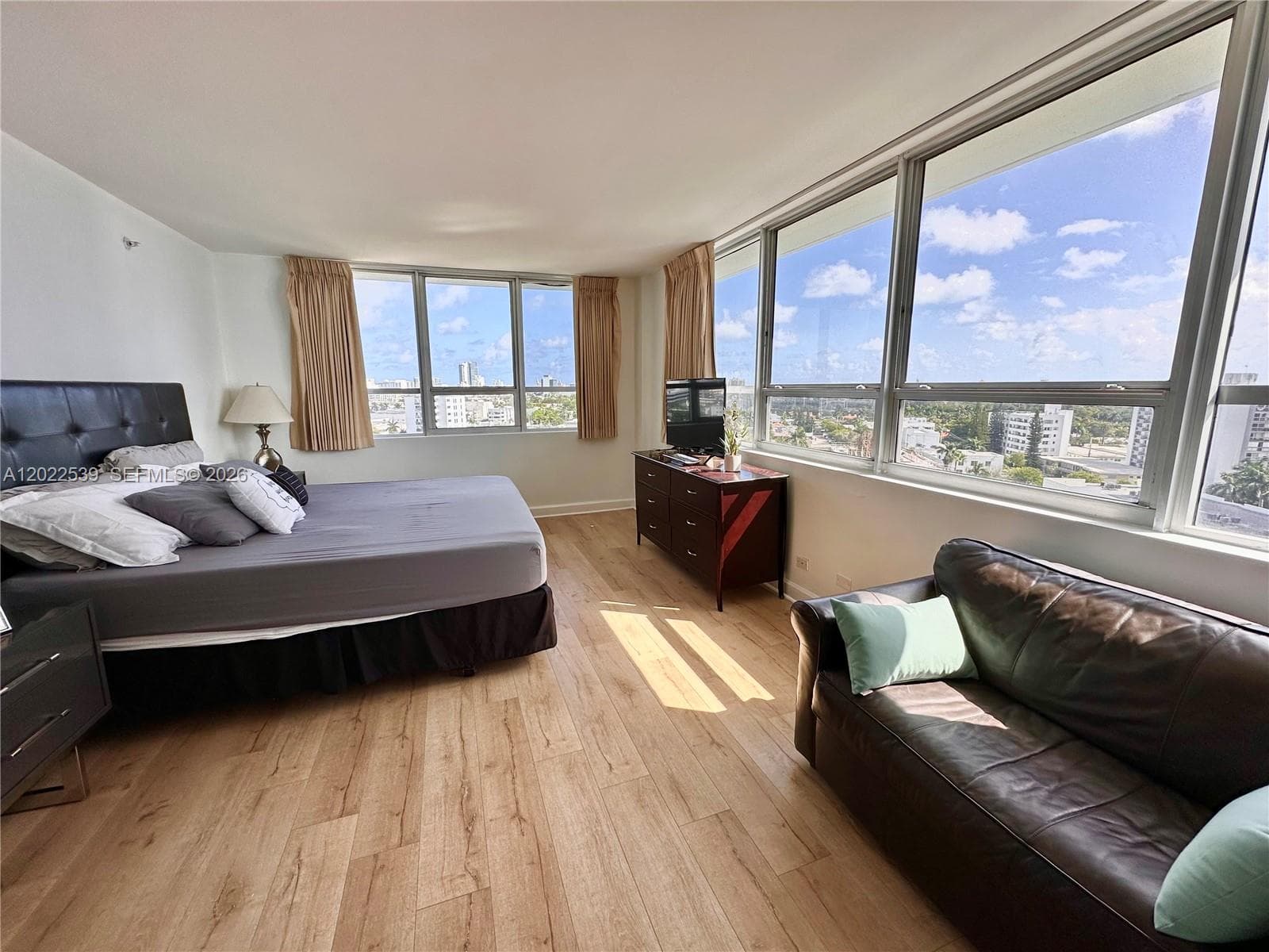 1500 Bay Rd # 1114S, Miami Beach FL 33139 — 9