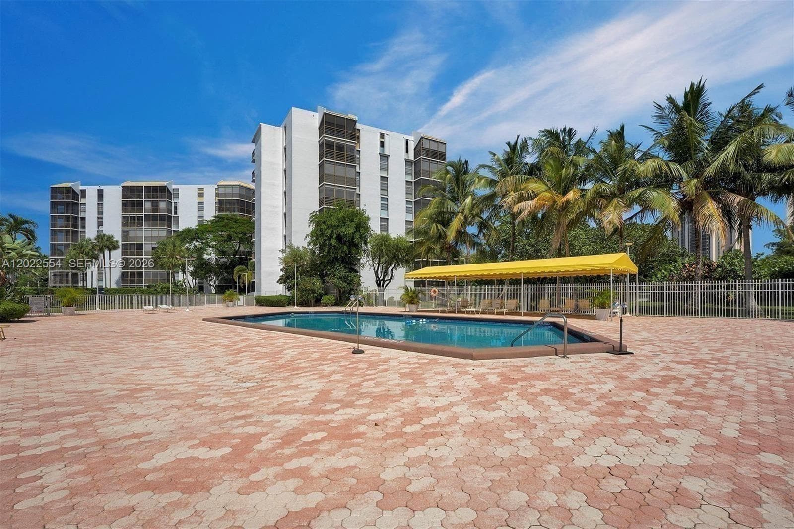 20400 W Country Club Dr # 812, Aventura FL 33180 — 32