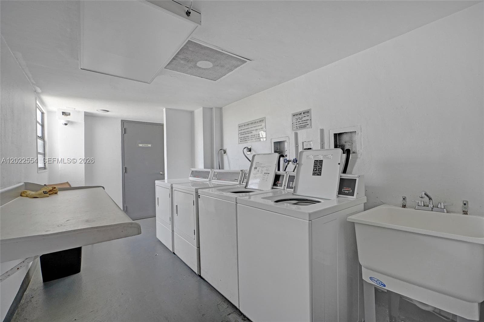 20400 W Country Club Dr # 812, Aventura FL 33180 — 35