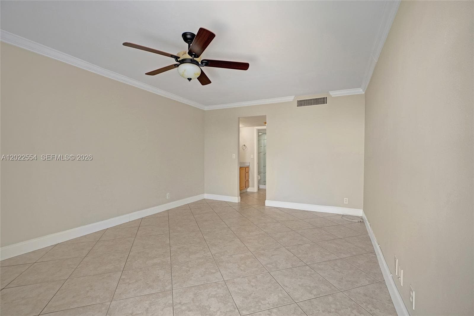 20400 W Country Club Dr # 812, Aventura FL 33180 — 25