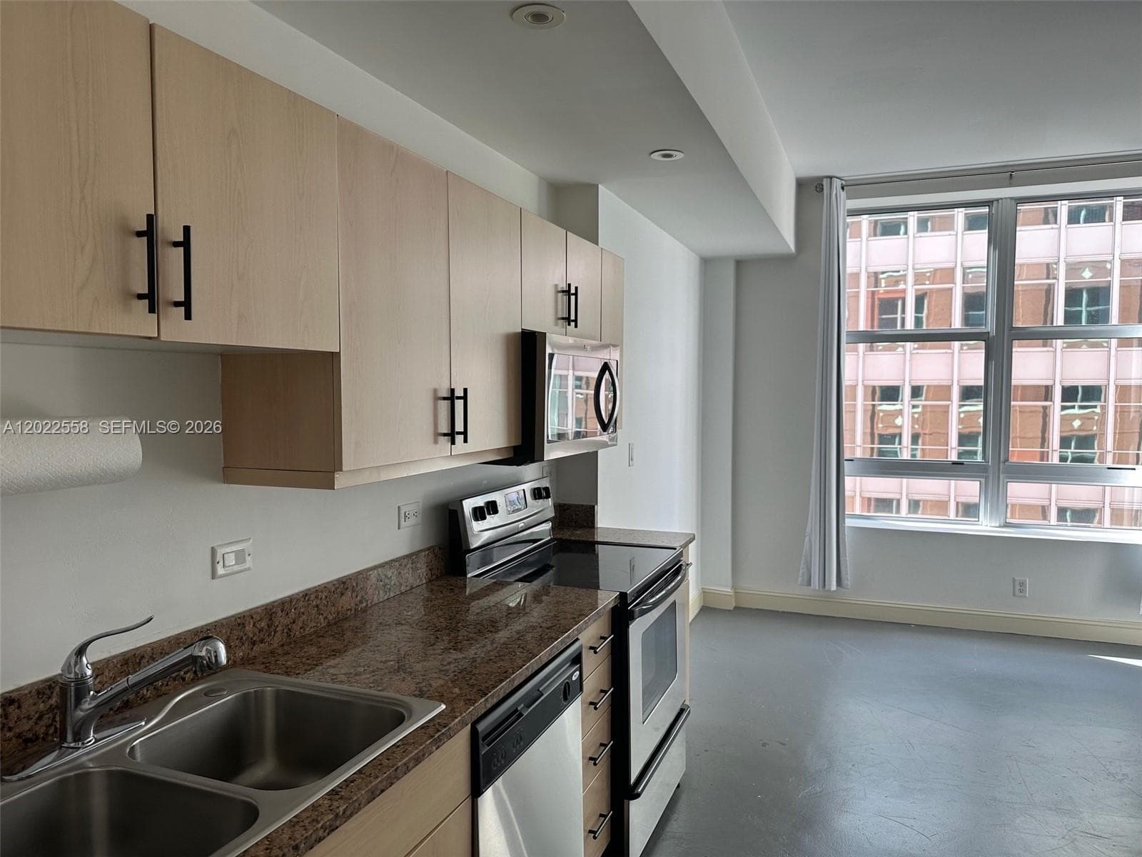 111 E Flagler # 702, Miami FL 33131 — 2