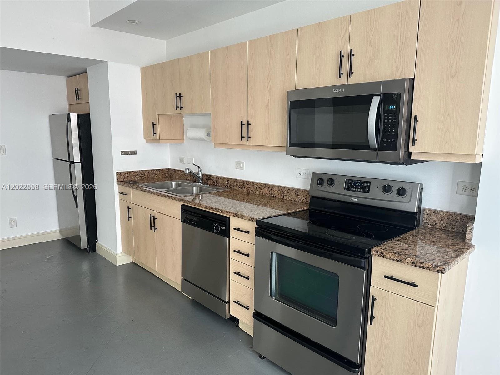 111 E Flagler # 702, Miami FL 33131 — 3