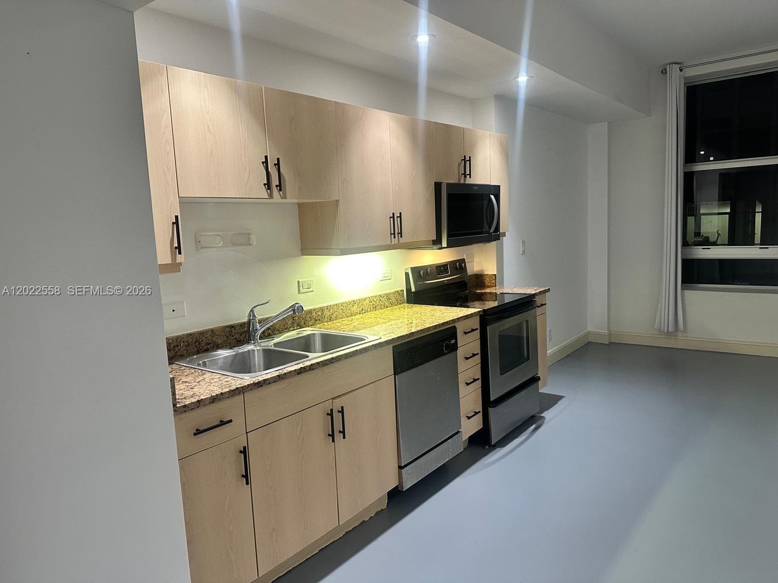 111 E Flagler # 702, Miami FL 33131 — 1