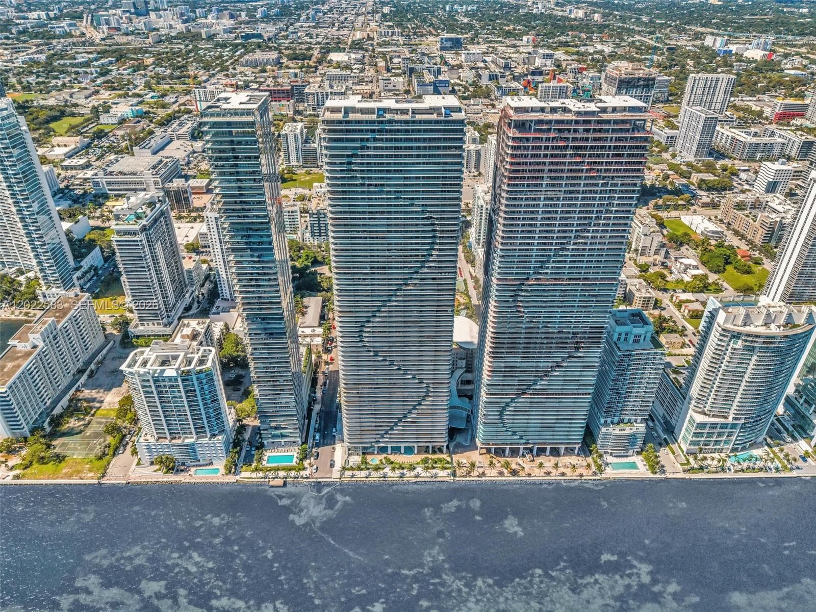 700 NE 24th st # 5404, Miami FL 33137 — 69