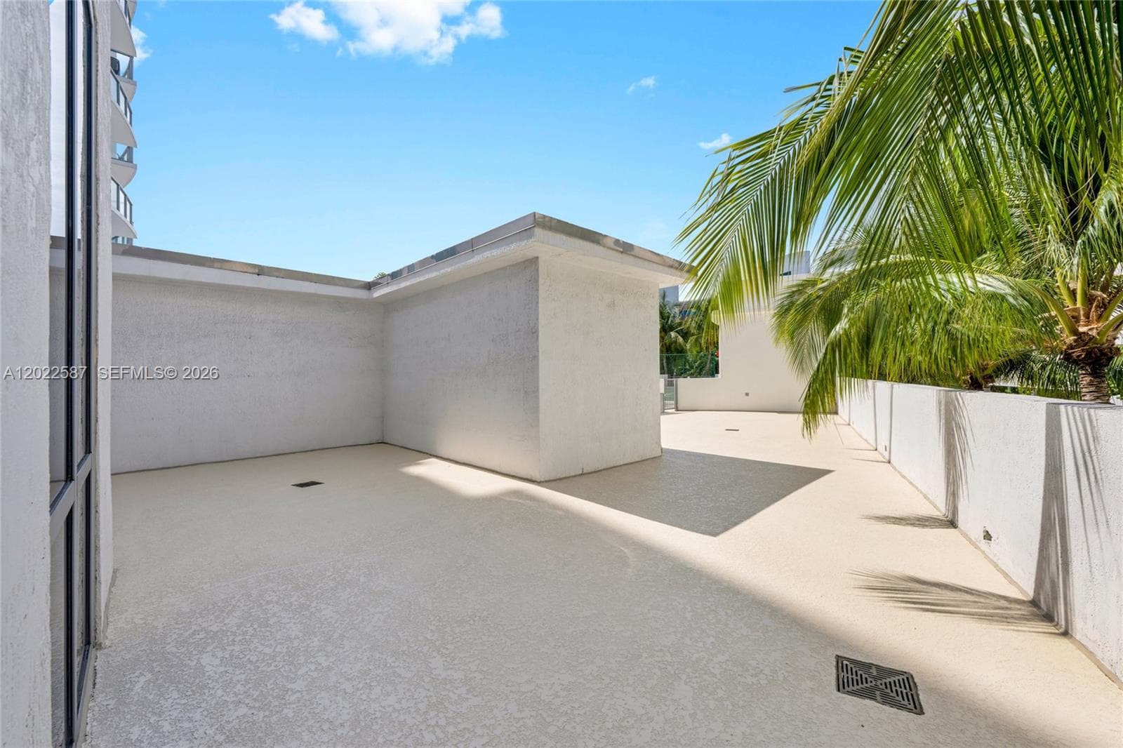 3029 NE 188th St # 301, Aventura FL 33180 — 23