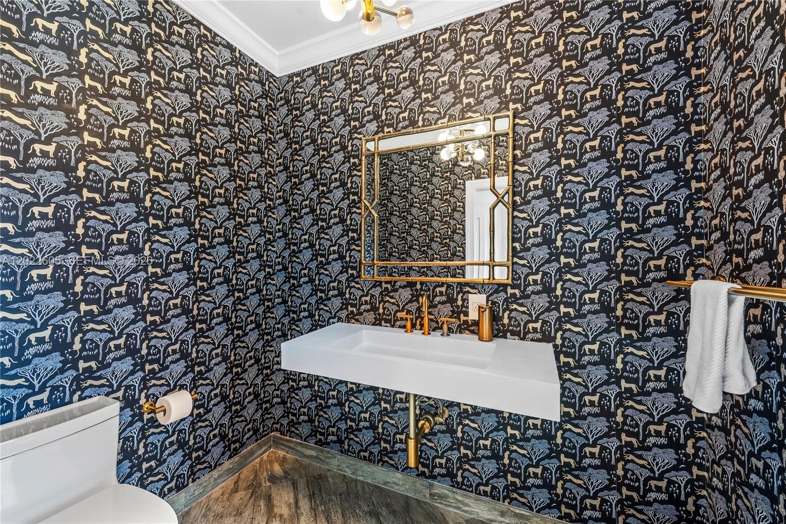 5236 Pine Tree Dr, Miami Beach FL 33140 — 42