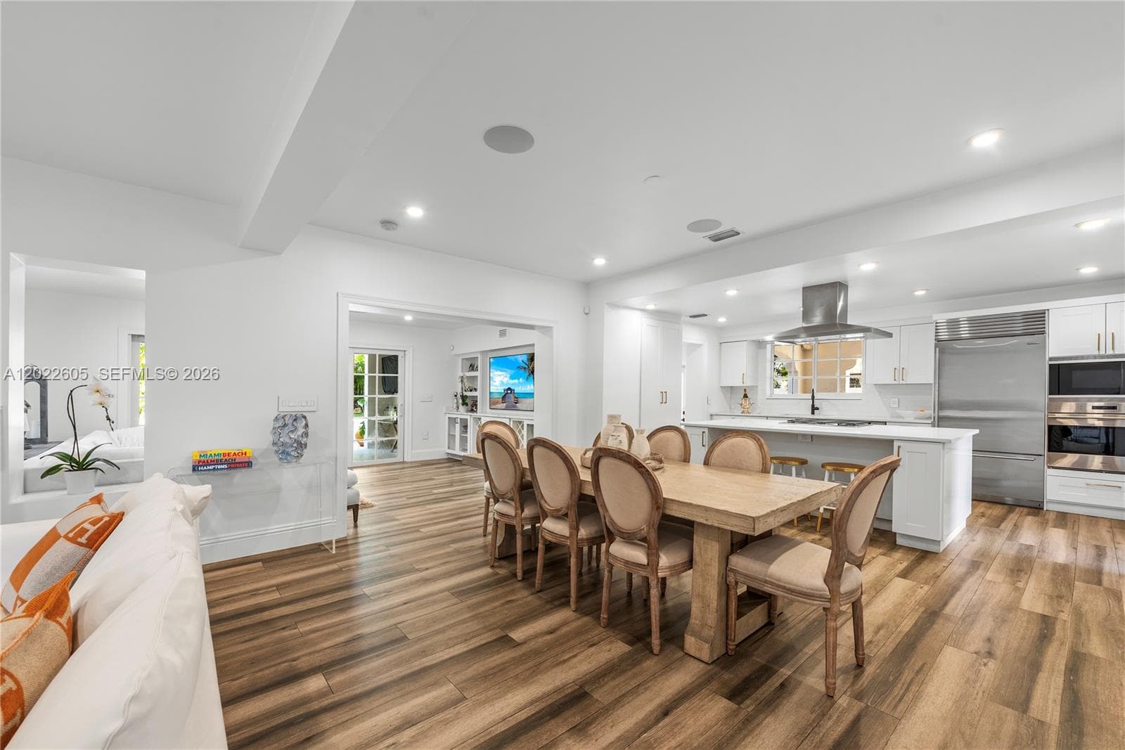 5236 Pine Tree Dr, Miami Beach FL 33140 — 12