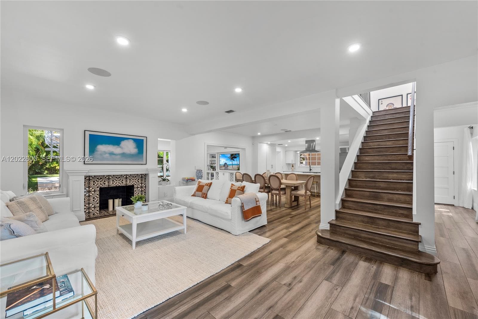 5236 Pine Tree Dr, Miami Beach FL 33140 — 7