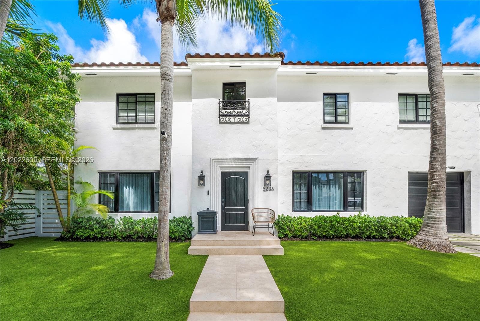 5236 Pine Tree Dr, Miami Beach FL 33140 — 5