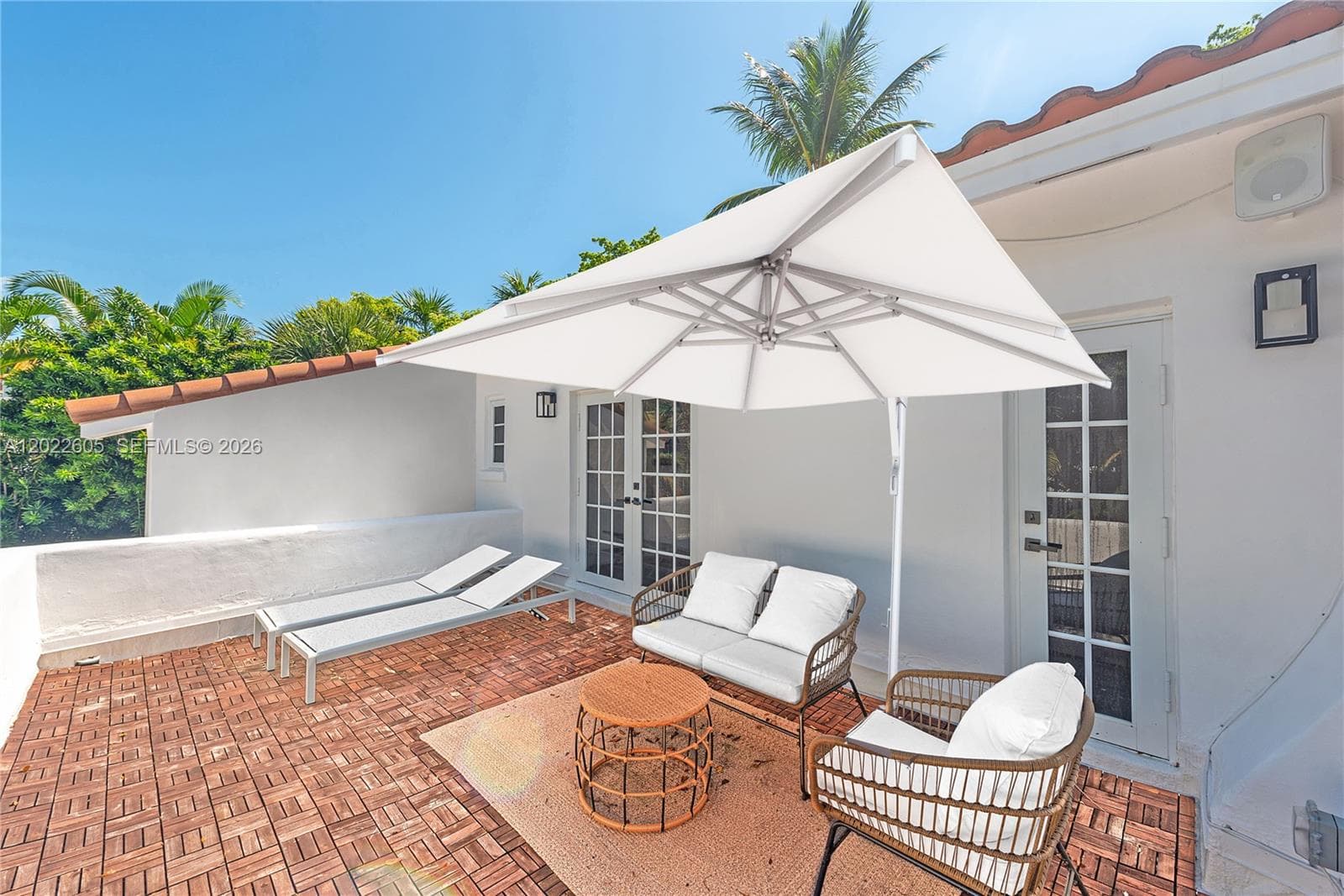 5236 Pine Tree Dr, Miami Beach FL 33140 — 45