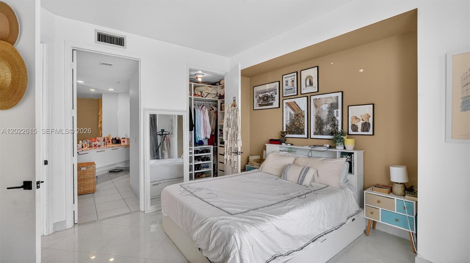 500 Brickell Ave # 4102, Miami FL 33131 — 26