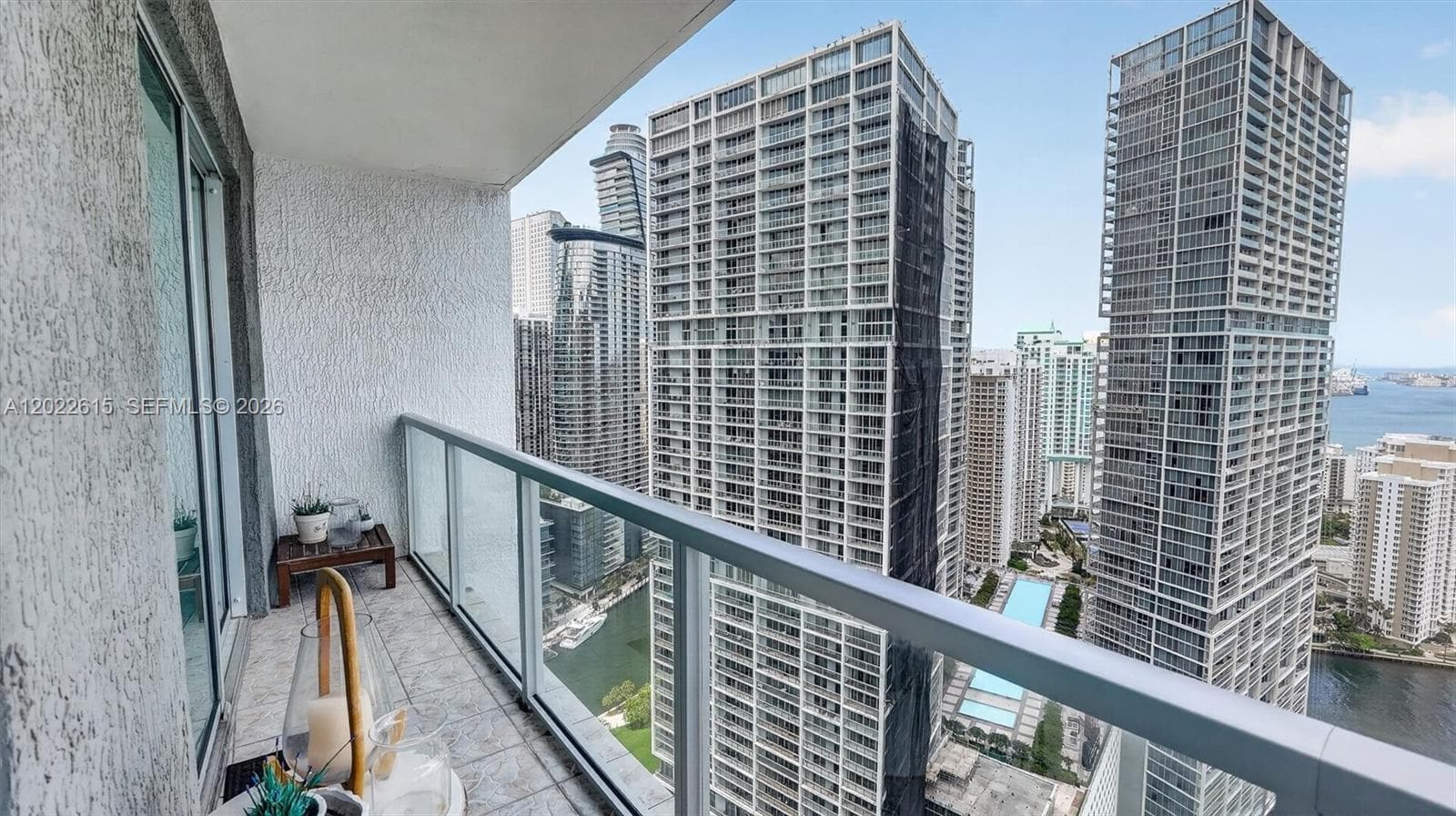 500 Brickell Ave # 4102, Miami FL 33131 — 36