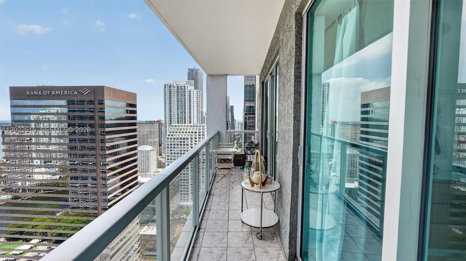 500 Brickell Ave # 4102, Miami FL 33131 — 32