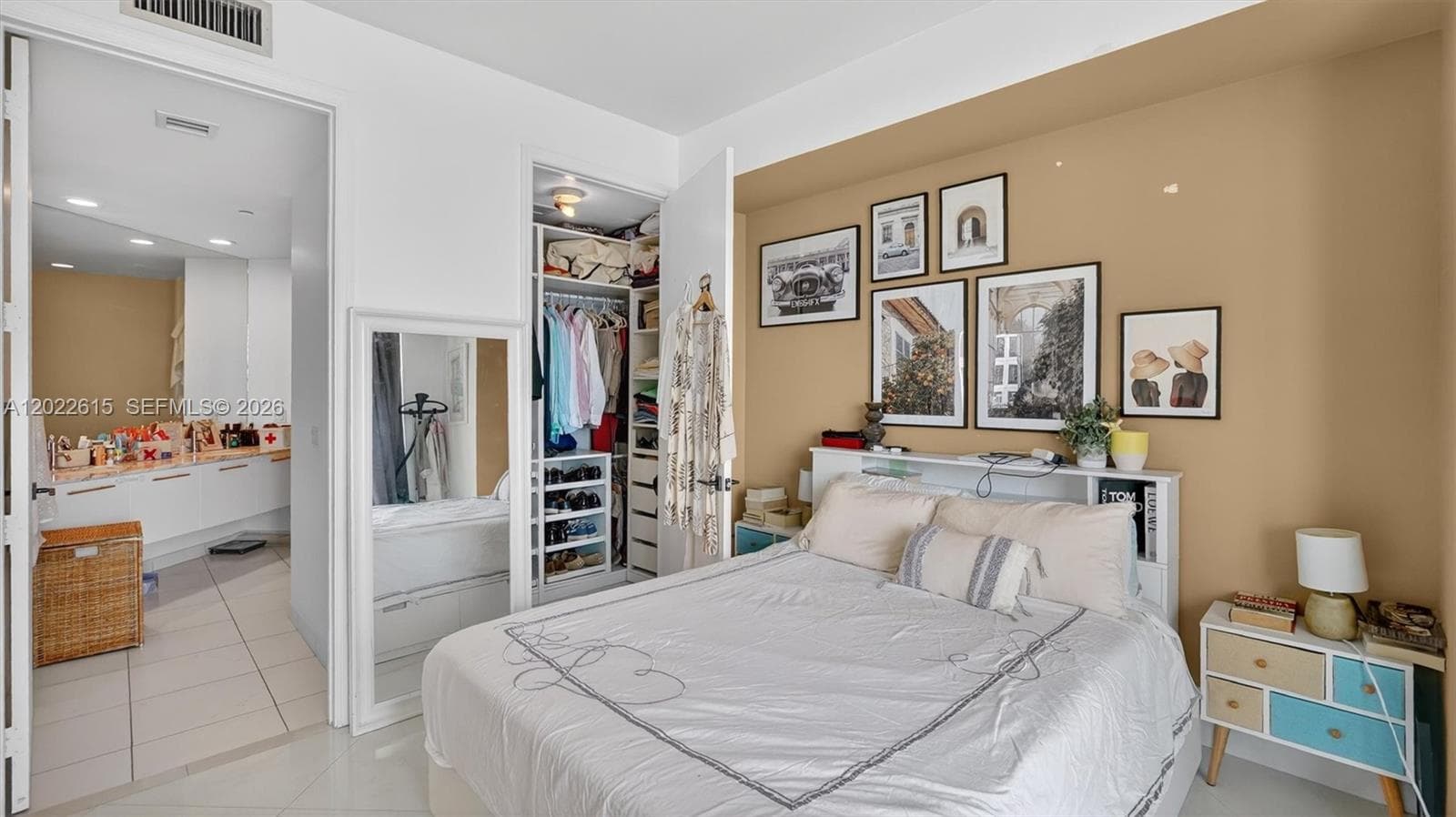 500 Brickell Ave # 4102, Miami FL 33131 — 24