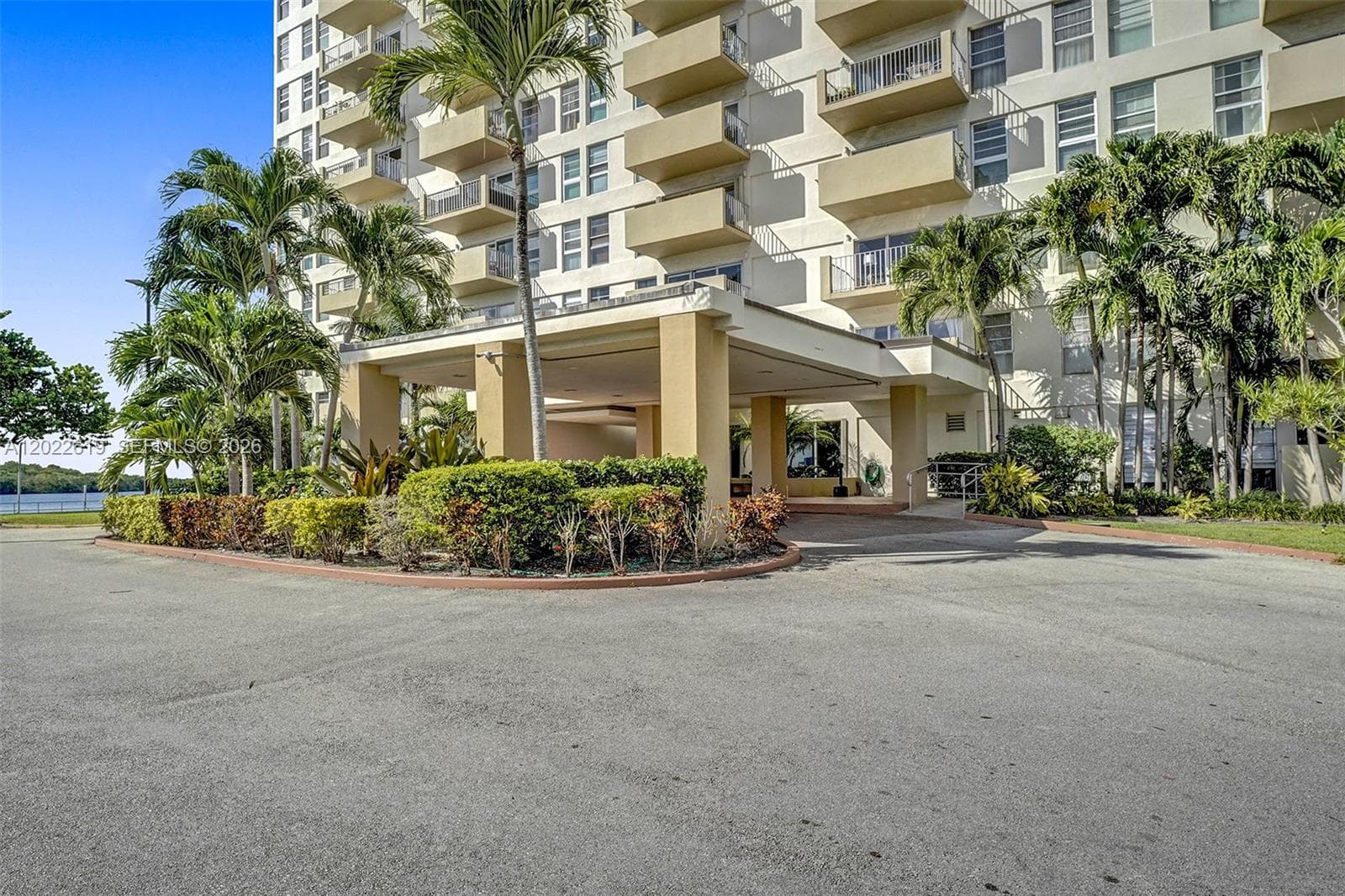 880 NE 69th St # 5G, Miami FL 33138 — 6