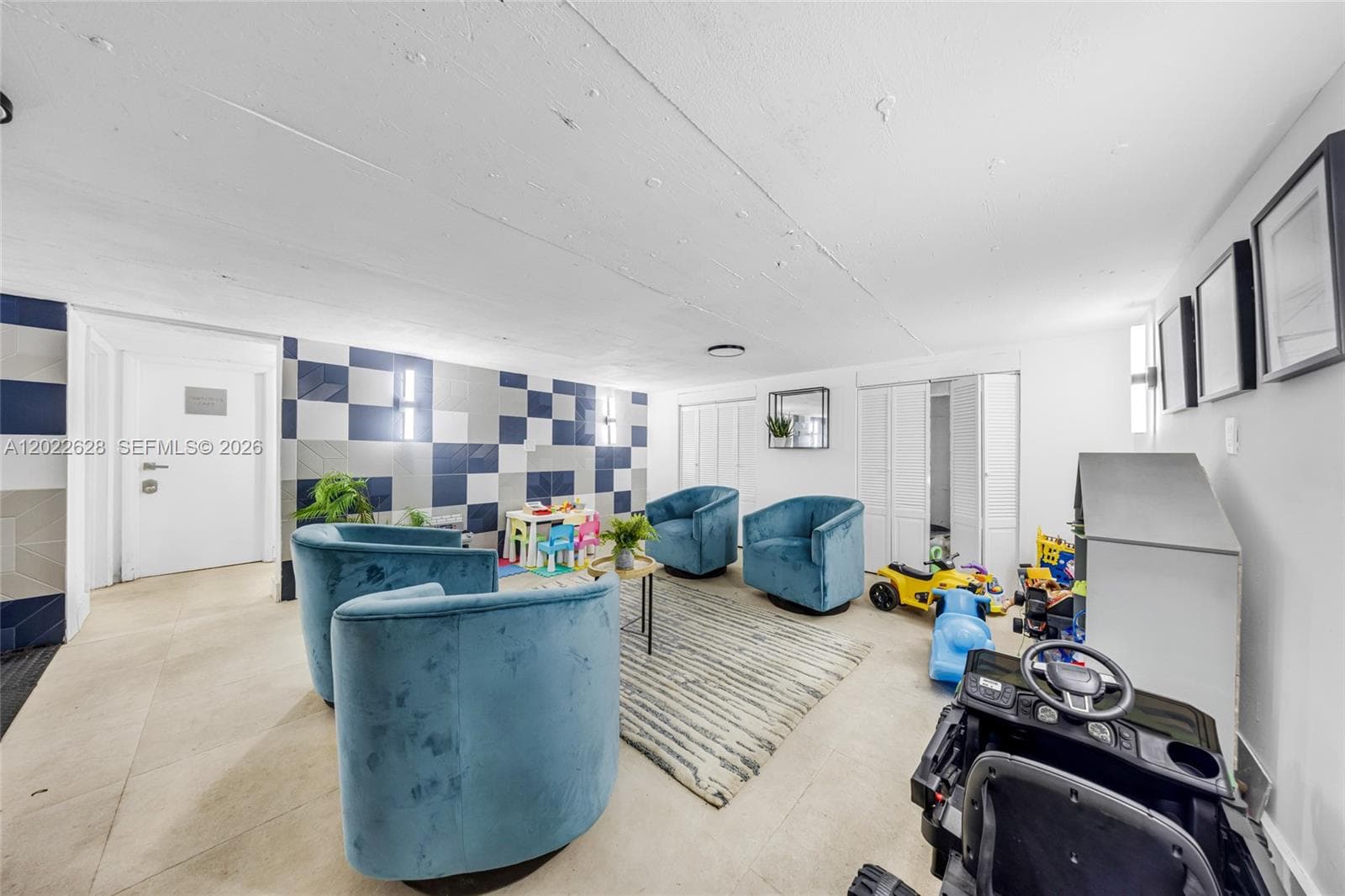 7830 Abbott Ave # 25, Miami Beach FL 33141 — 22