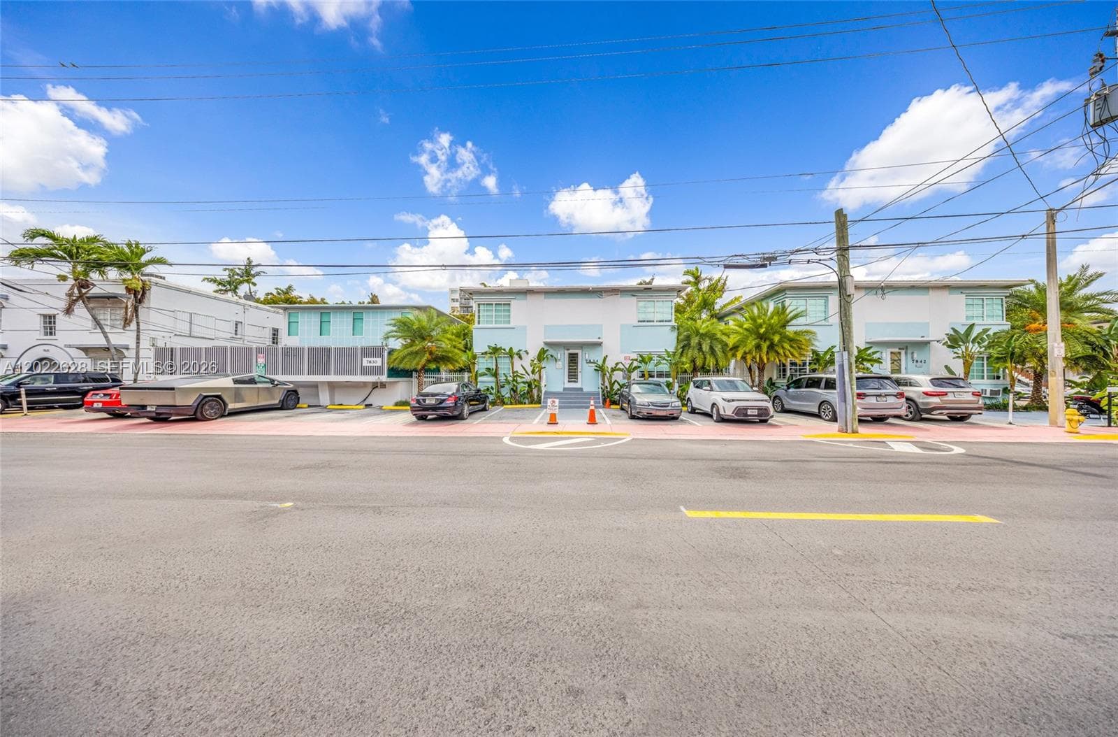 7830 Abbott Ave # 25, Miami Beach FL 33141 — 1