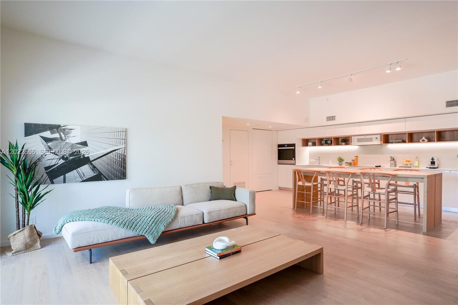 10250 Collins Avenue # 412, Bal Harbour FL 33154 — 8