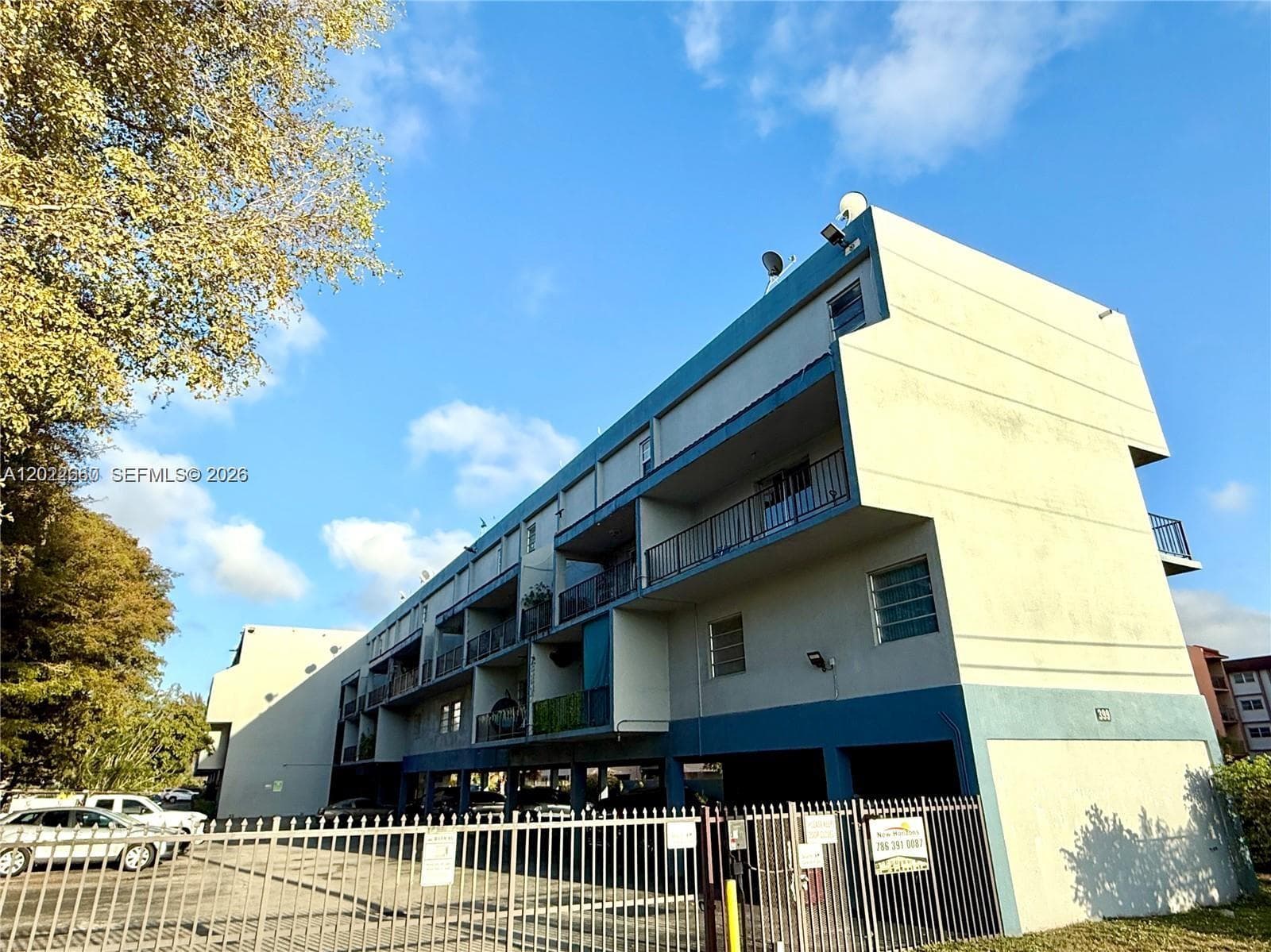 399 NW 72nd Ave # 211, Miami FL 33126 — 1