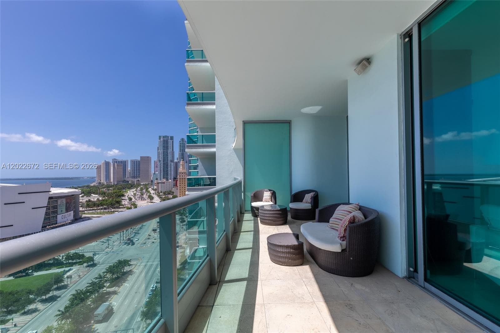 900 Biscayne Blvd # 2002, Miami FL 33132 — 30