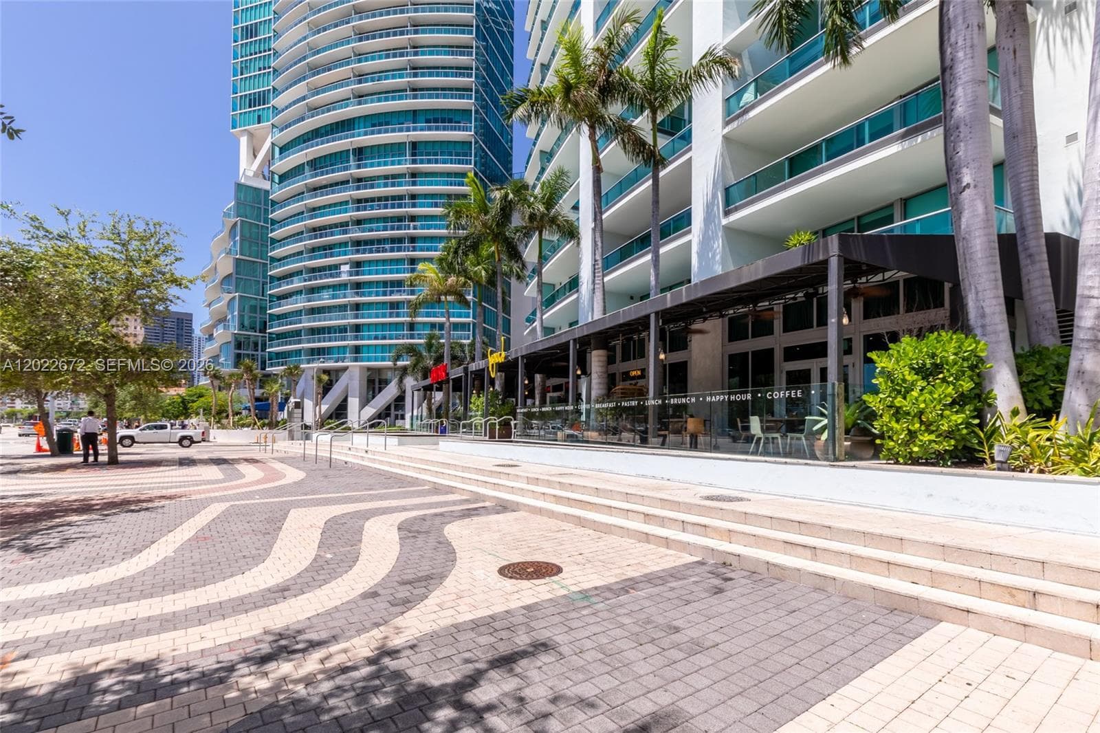 900 Biscayne Blvd # 2002, Miami FL 33132 — 38