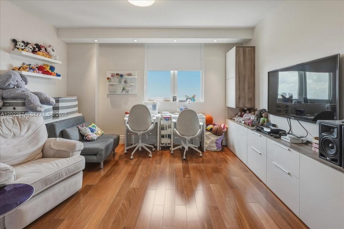 3301 NE 183rd St # 2101, Aventura FL 33160 — 16