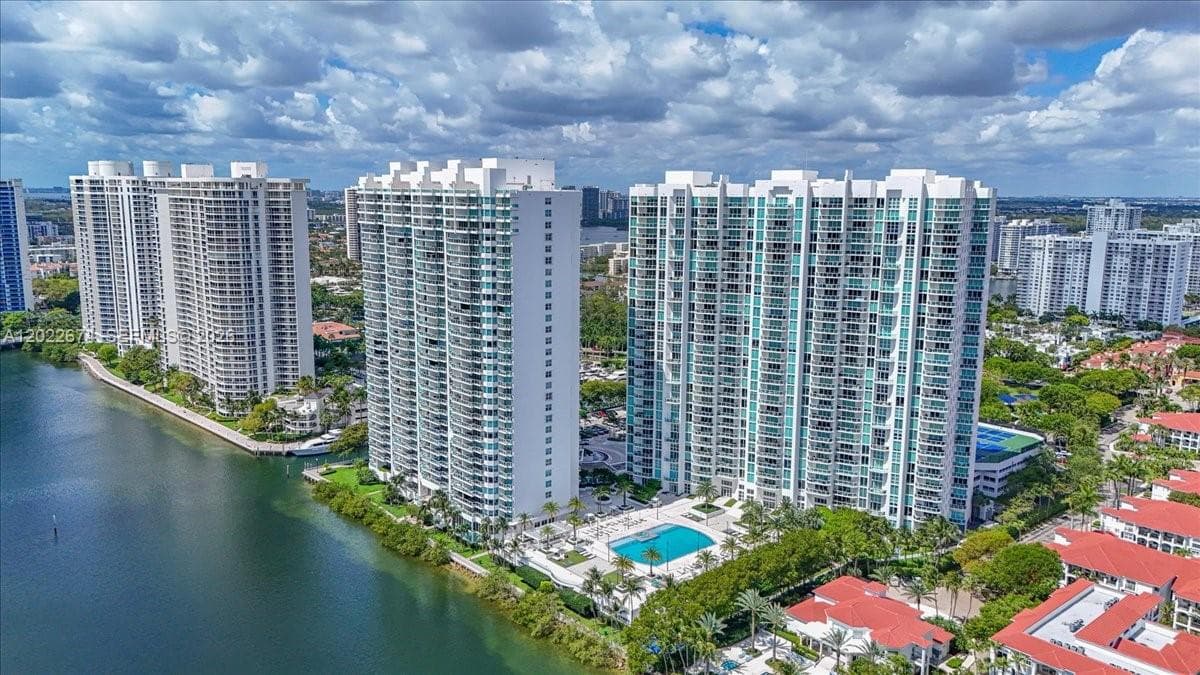 3301 NE 183rd St # 2101, Aventura FL 33160 — 22