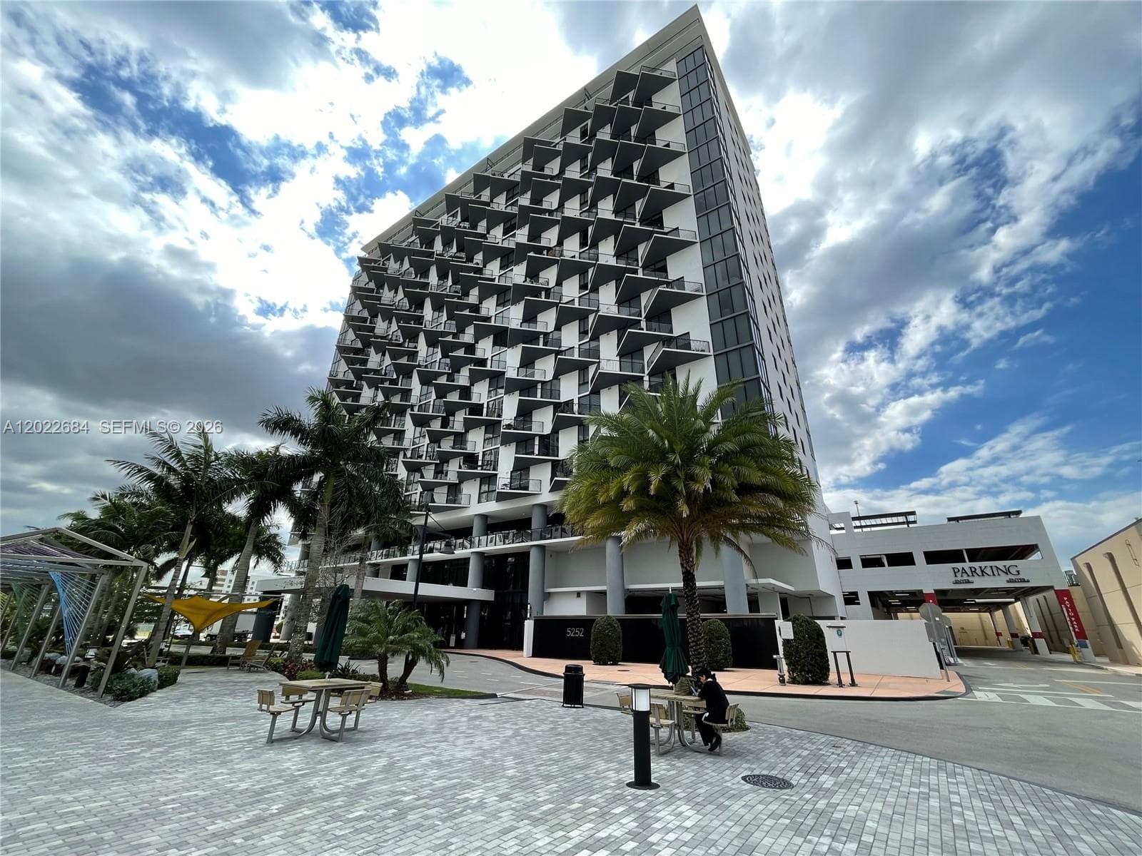 5252 NW 85th Ave # 406, Doral FL 33166 — 25