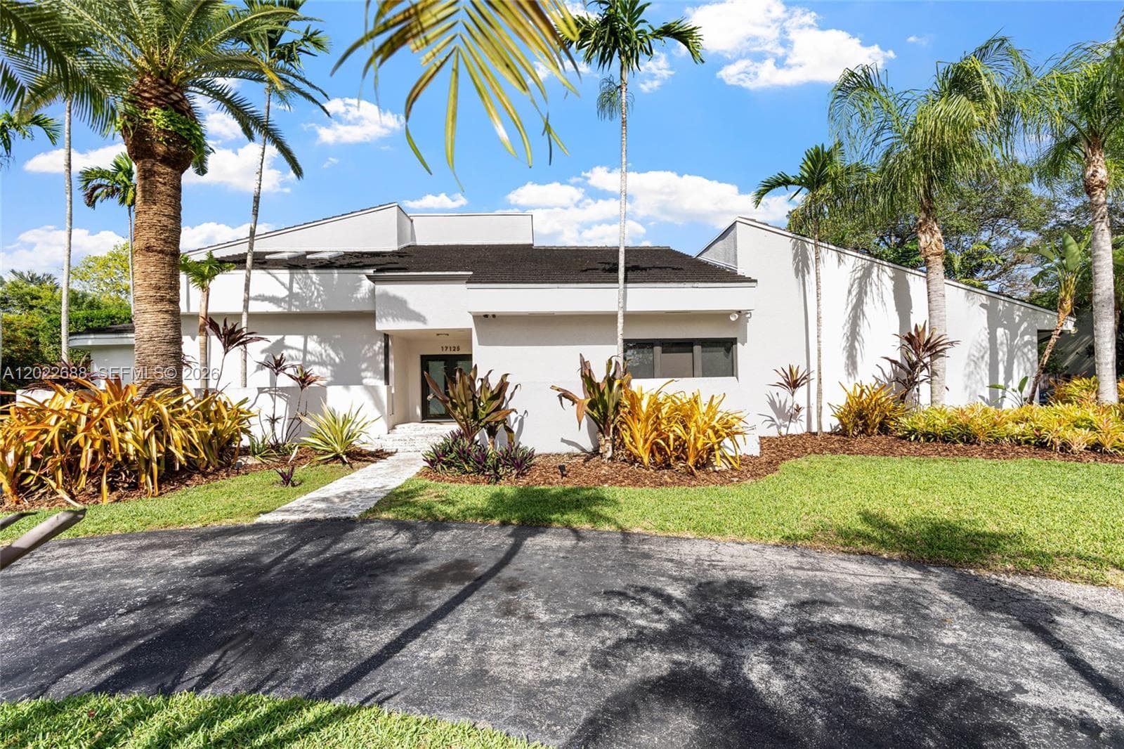 17125 SW 80th Ct, Palmetto Bay FL 33157 — 1