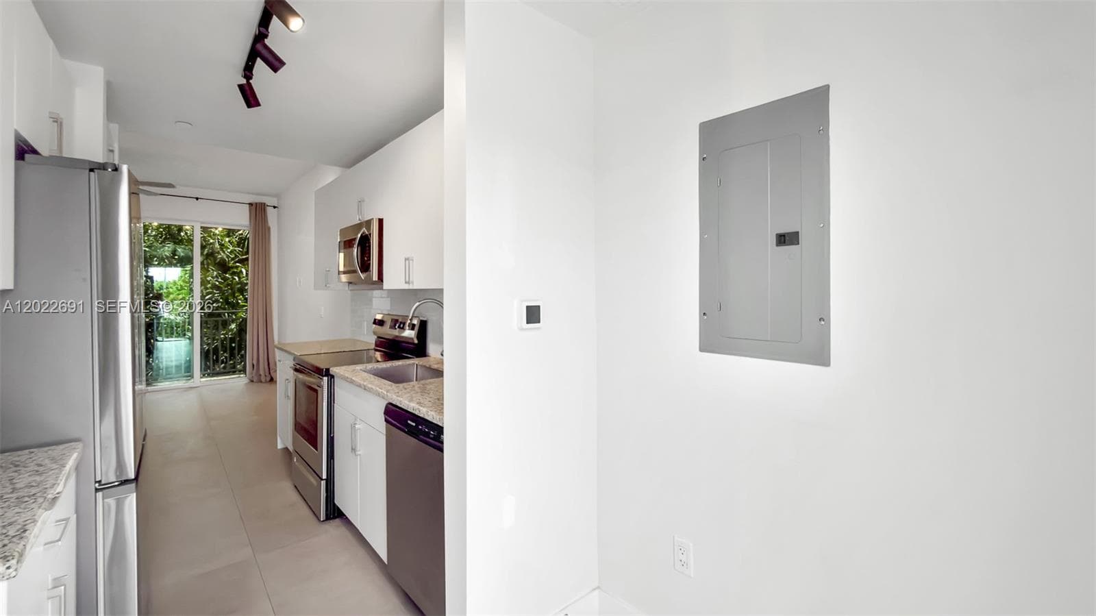1536 NW 15th Ave # 103, Miami FL 33125 — 14