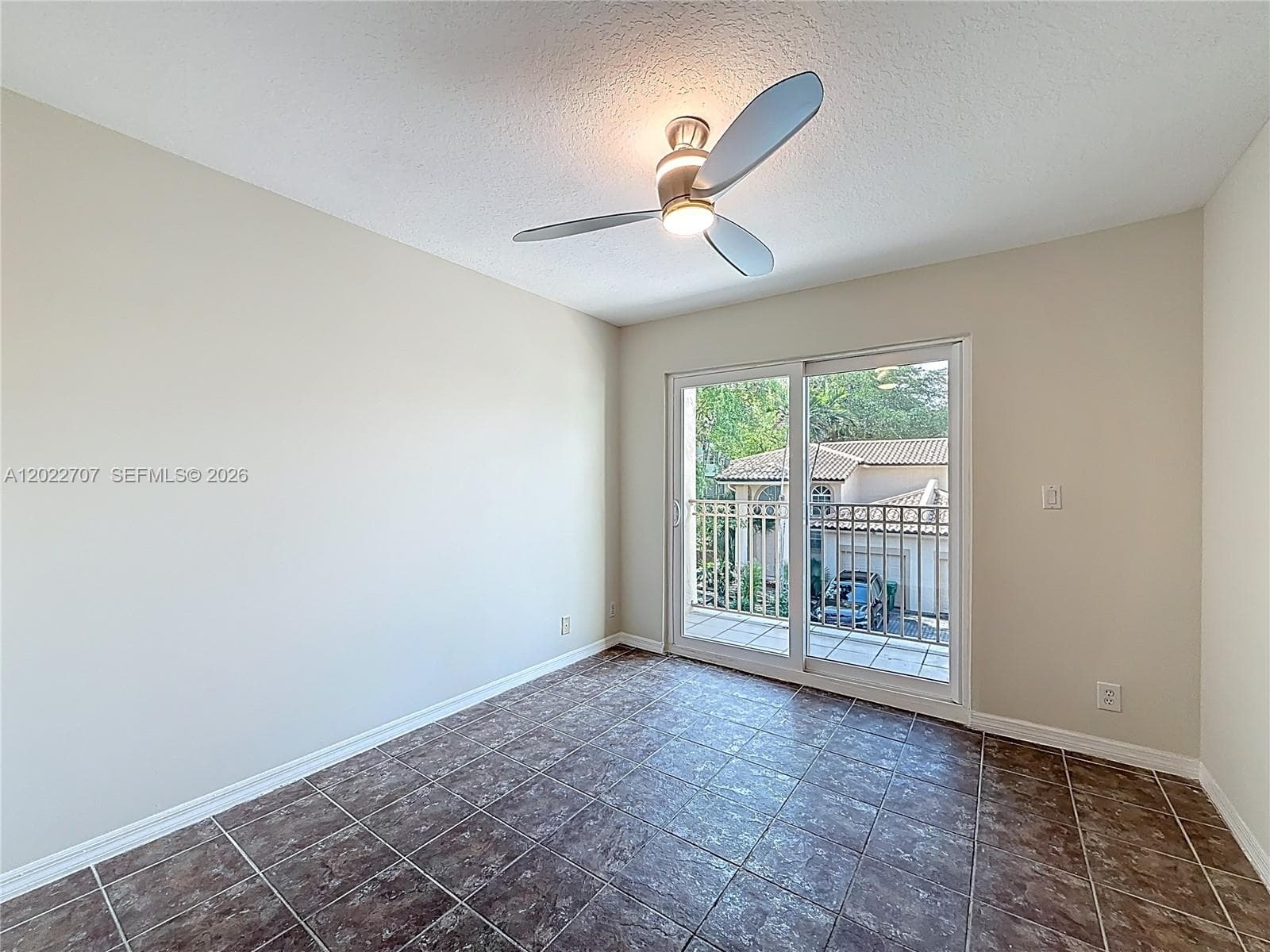 781 NE 195th St, Miami FL 33179 — 42