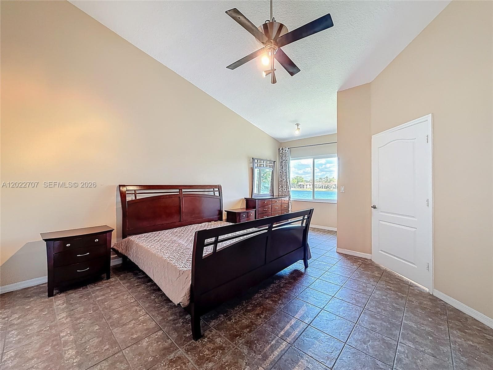 781 NE 195th St, Miami FL 33179 — 34