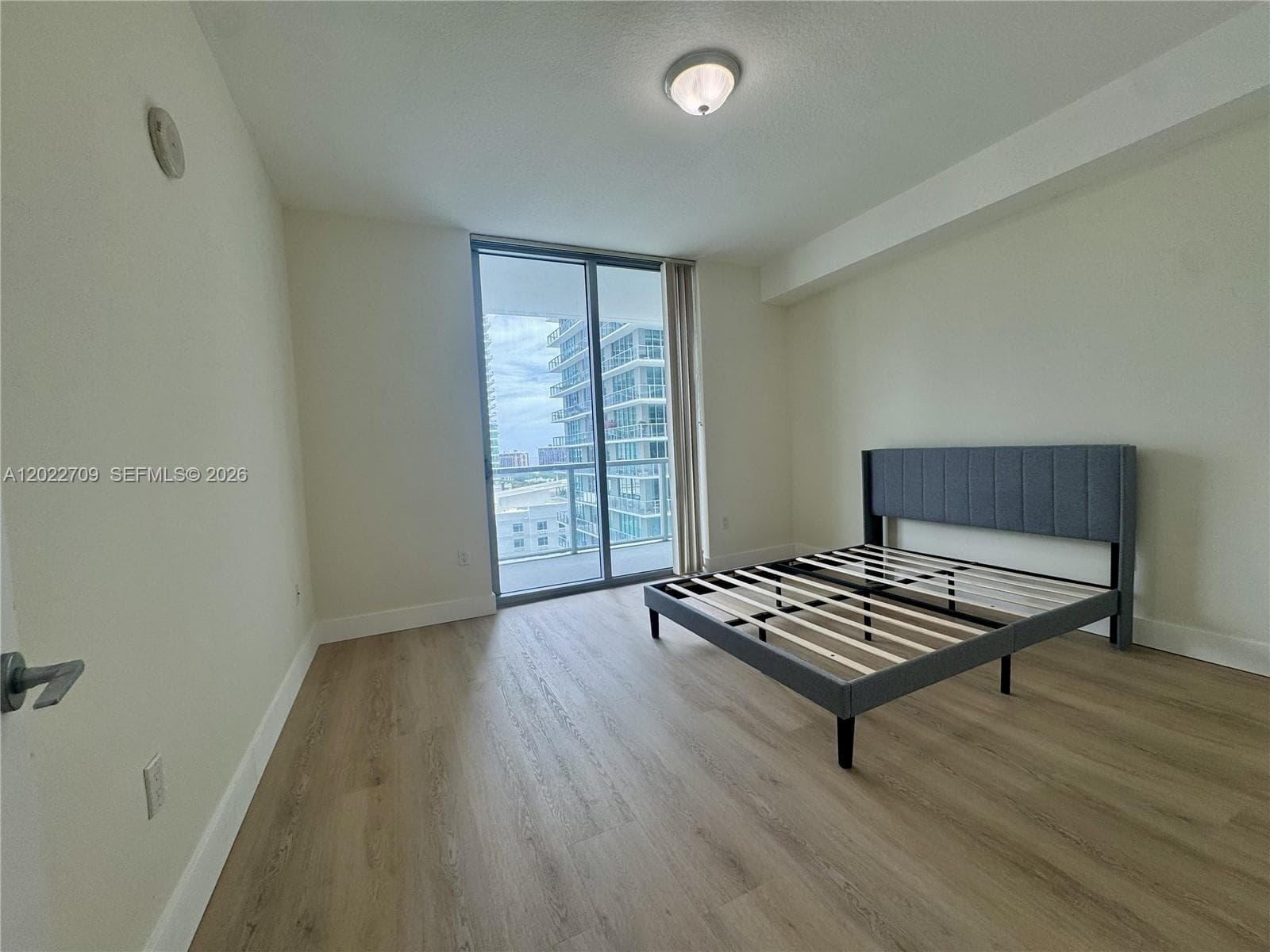 1111 SW 1st Ave # 2118, Miami FL 33130 — 7