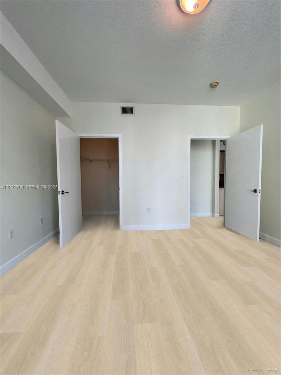 1111 SW 1st Ave # 2118, Miami FL 33130 — 9