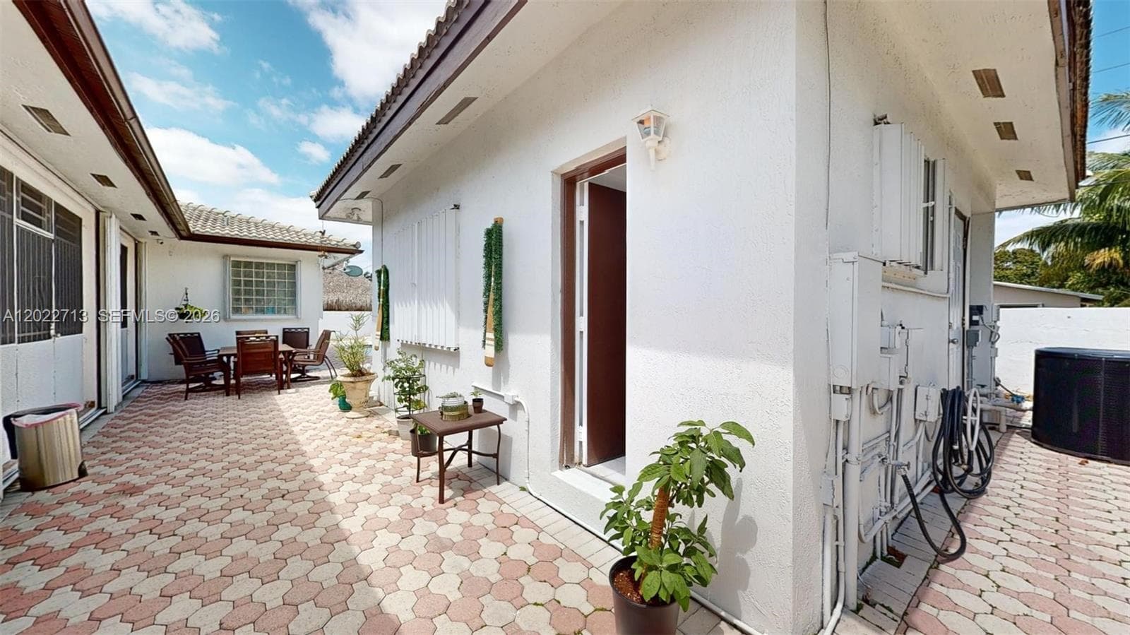 357 W 44th St, Hialeah FL 33012 — 79