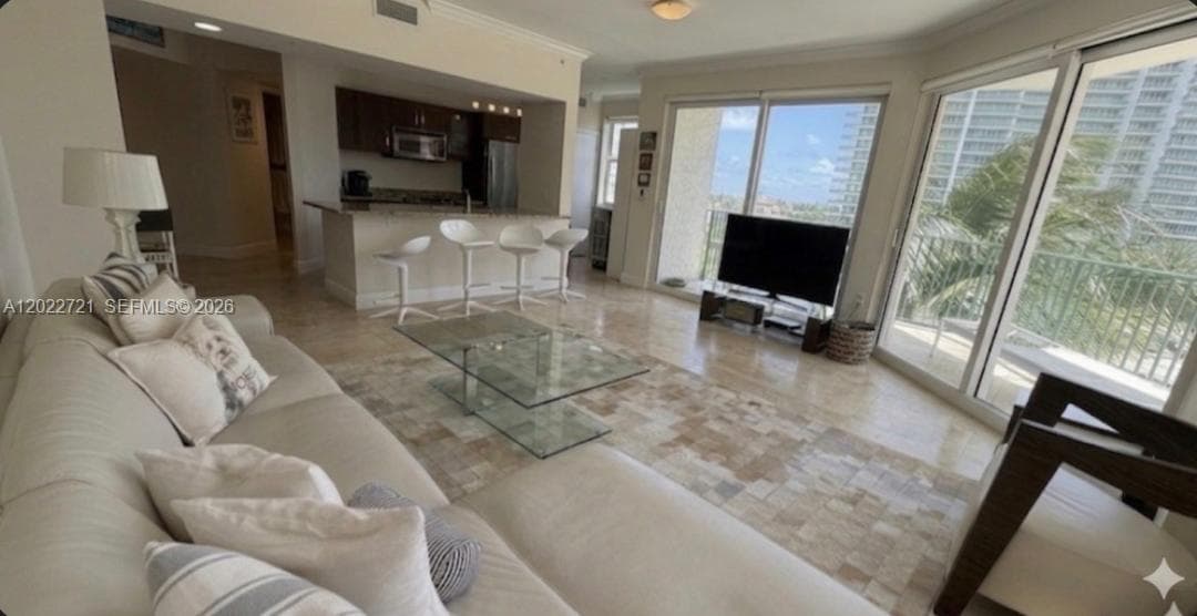 20000 E Country Club Dr # 601, Aventura FL 33180 — 2