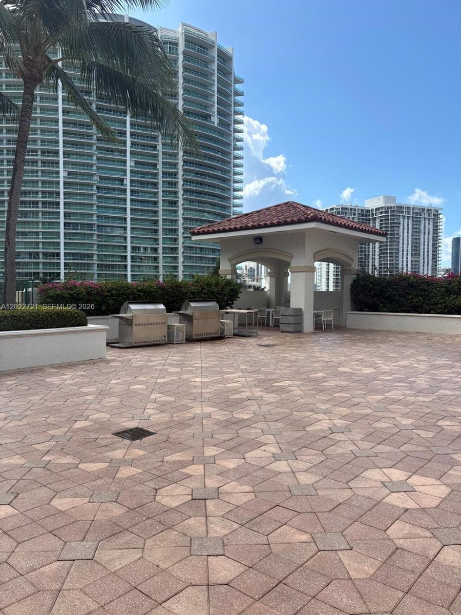 20000 E Country Club Dr # 601, Aventura FL 33180 — 18